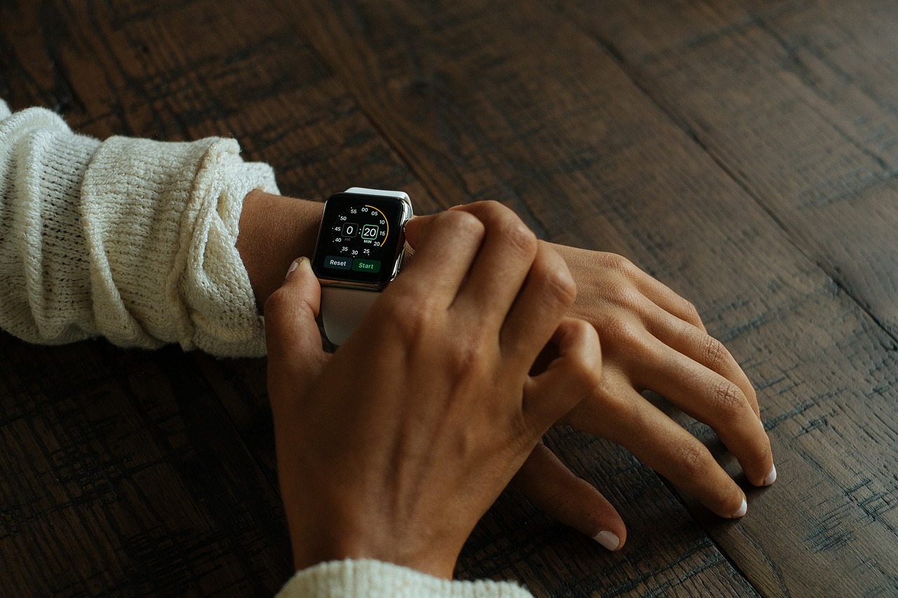 5 App smartwatch ที่ช่วยให้คุณเข้าใจสุขภาพการนอนหลับมากขึ้น