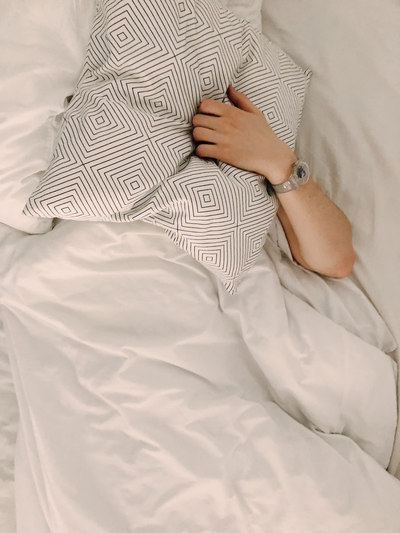 4 ขั้นตอนซ่อมที่นอนส่งเสียงดังรบกวนใจทำตามง่าย ๆ